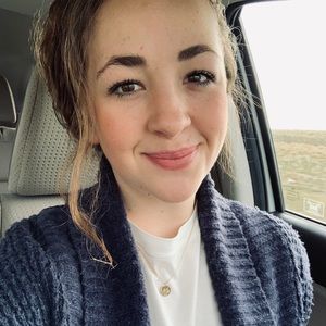 Meet your Posher, Dana